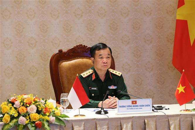 Vietnam, Laos promote defence cooperation